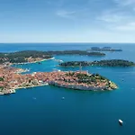 Gorgeous In *