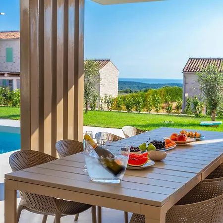 Stunning In With Wifi Holiday home